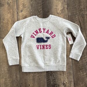 Vineyard Vines Crew Neck size Medium 10-12
